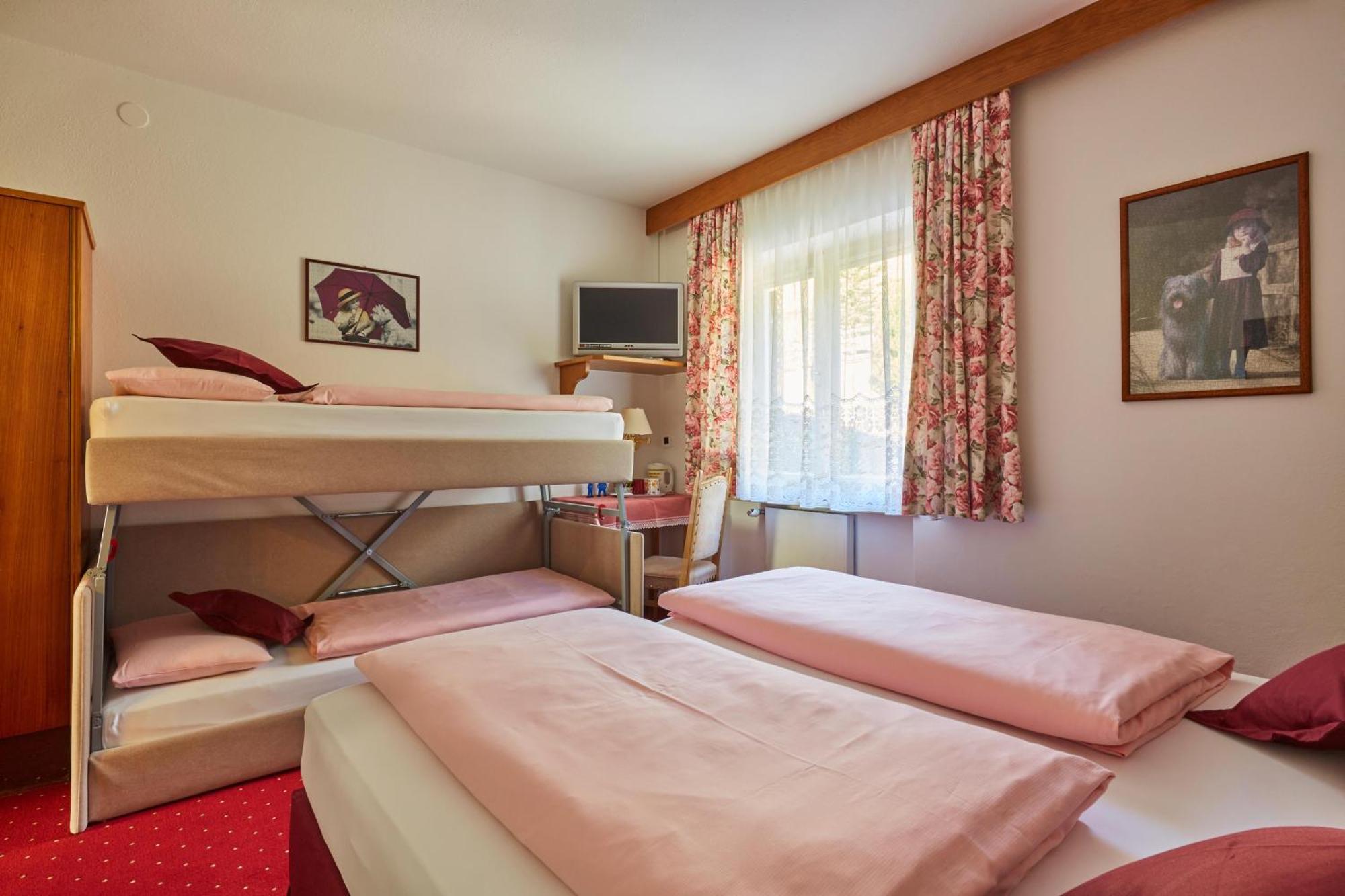 Hotel Maria Corvara In Badia Esterno foto