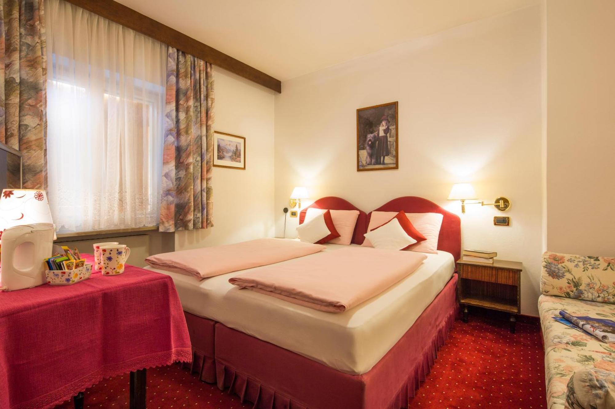 Hotel Maria Corvara In Badia Esterno foto