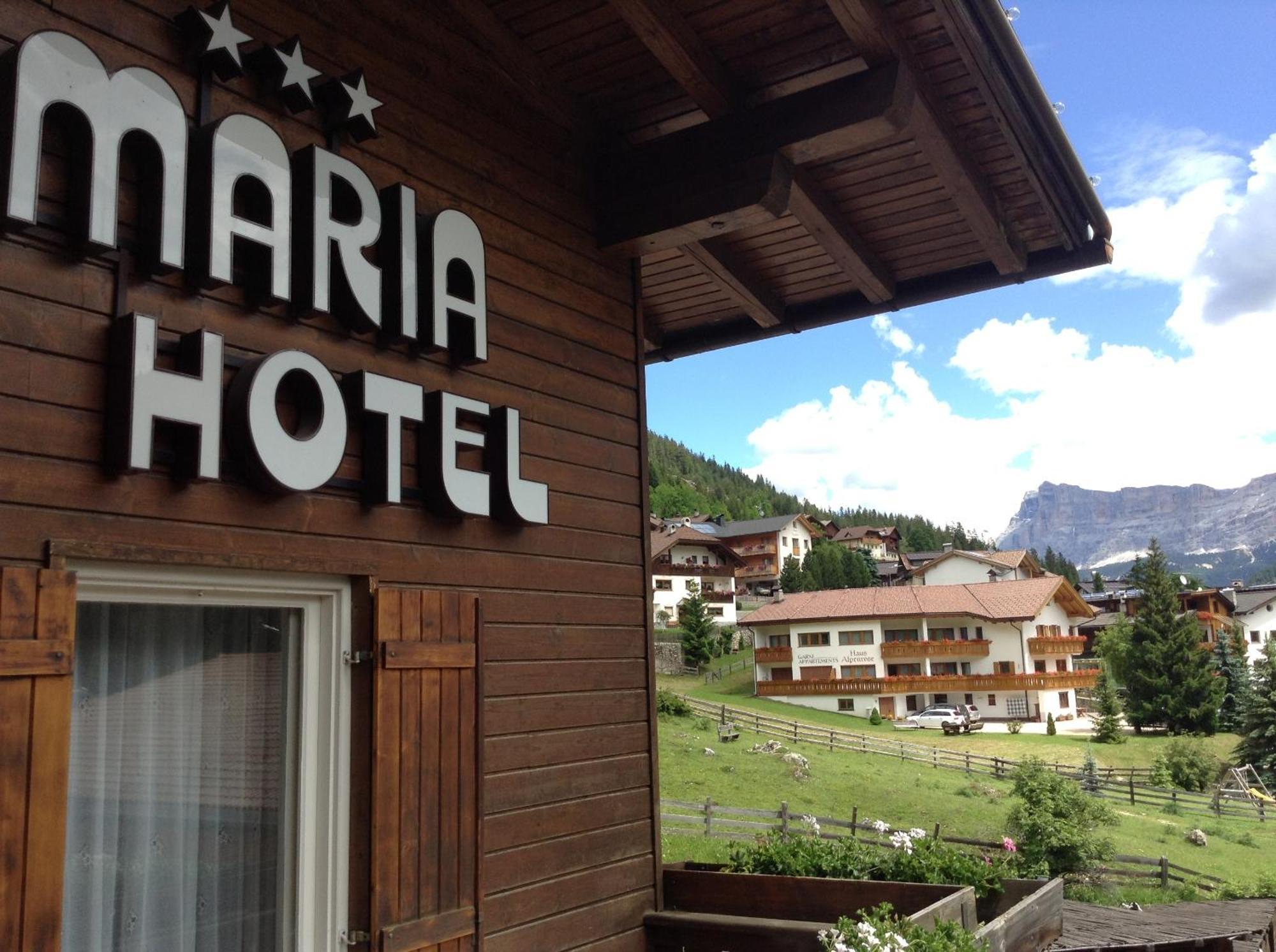 Hotel Maria Corvara In Badia Esterno foto